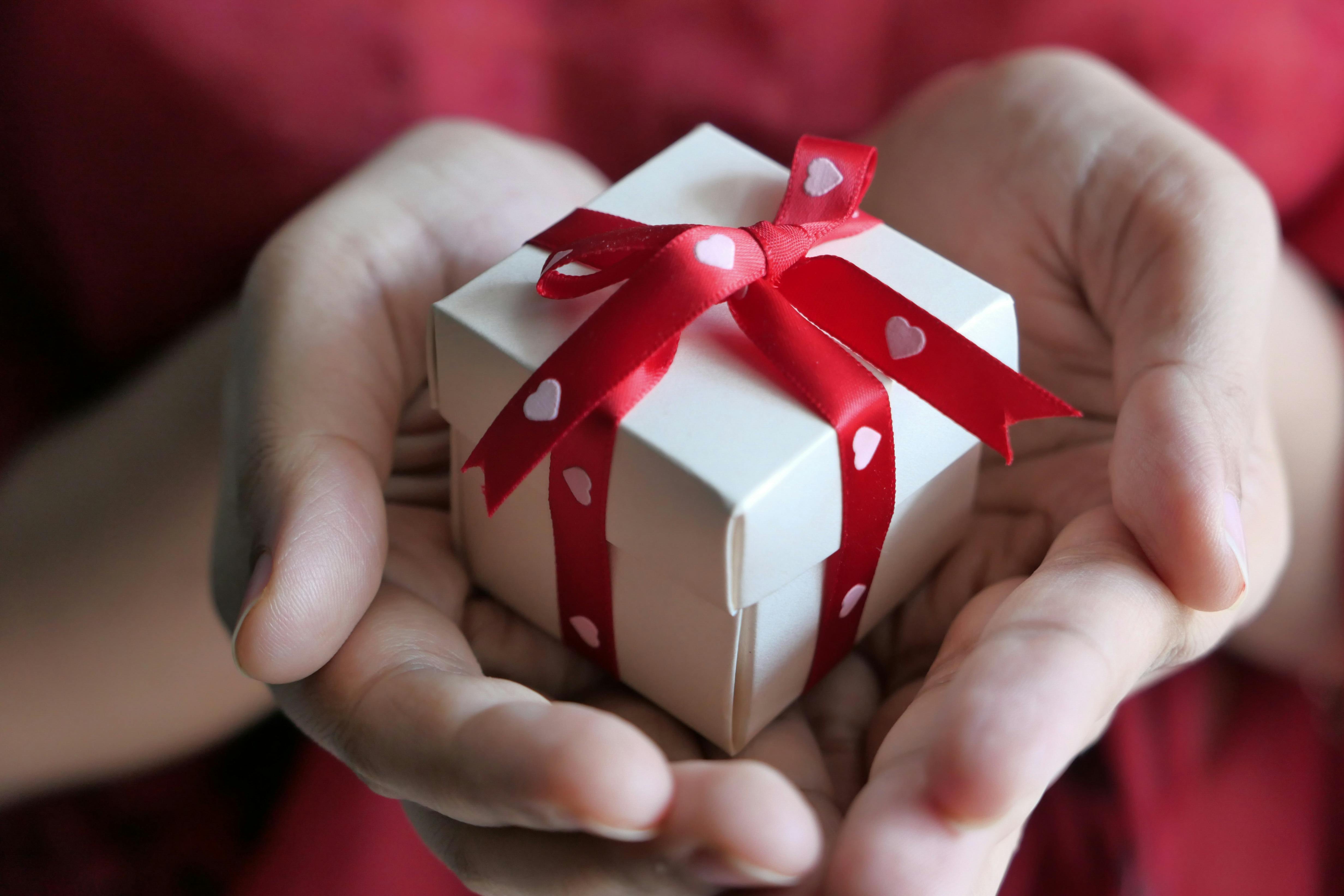 gifts 